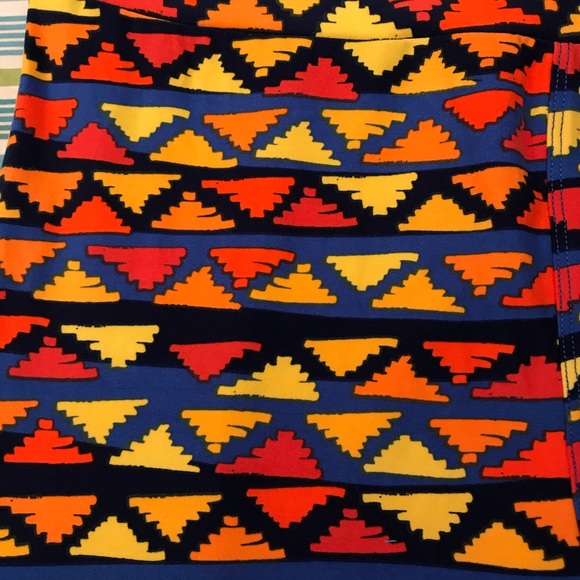 Lularoe Leggings Tights One Size Triangle Print Fall Colors Orange Yellow Blue - Picture 9 of 10